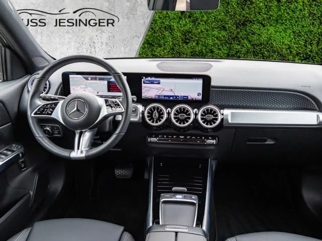 Mercedes-Benz EQB 300 4MATIC Progressive