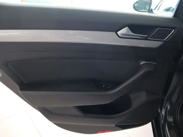 Volkswagen Passat Business Variant