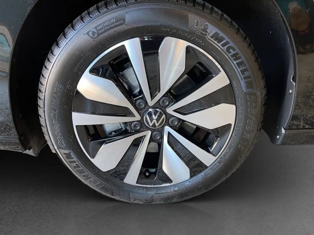 Volkswagen Golf 1.5 eTSI DSG