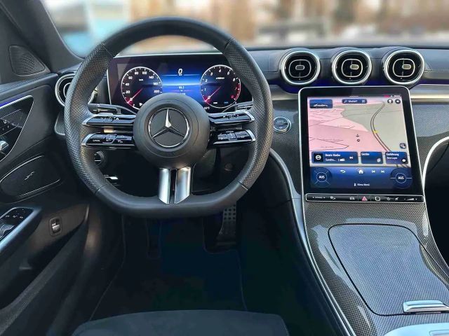 Mercedes-Benz C 200 AMG Line Sedan