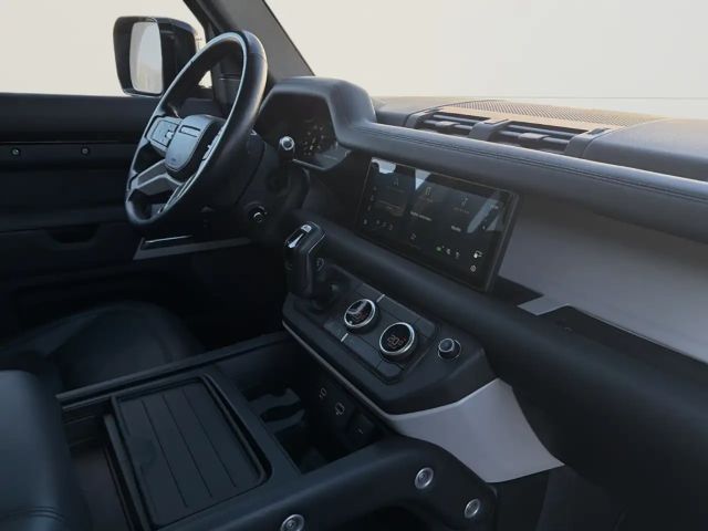 Land Rover Defender 3.0 110 D200 HSE