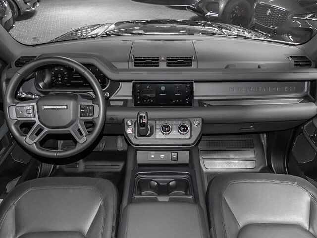 Land Rover Defender 90 Dynamic SE