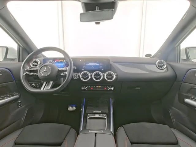 Mercedes-Benz GLA 220 4MATIC AMG Line GLA 220 d