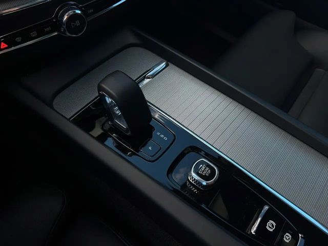 Volvo XC60 Bright Plus Recharge T6