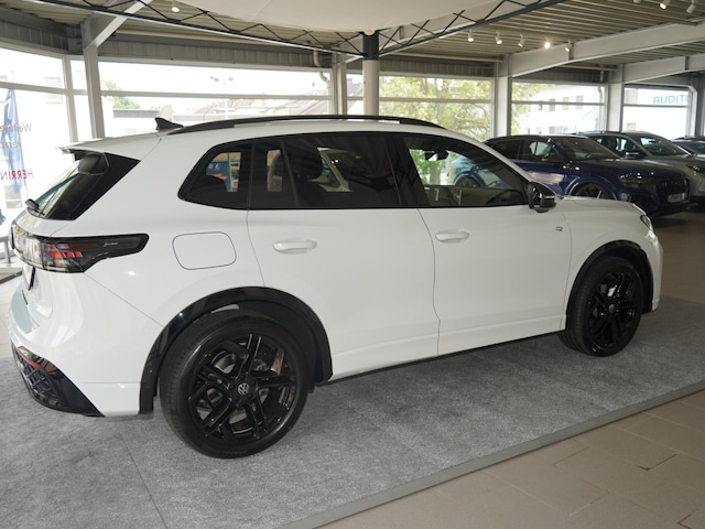 Volkswagen Tiguan DSG R-Line Style