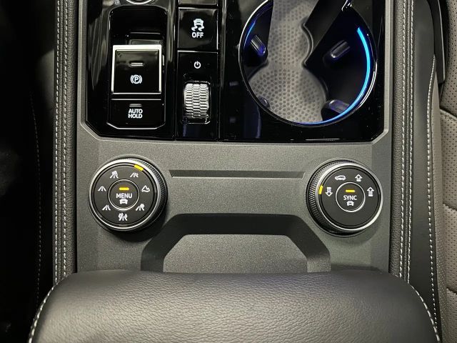 Volkswagen Touareg R-Line Style