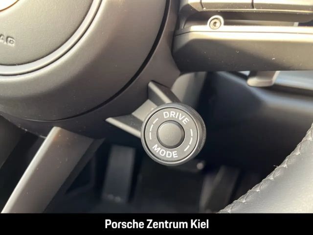 Porsche 992 4S Carrera Coupé