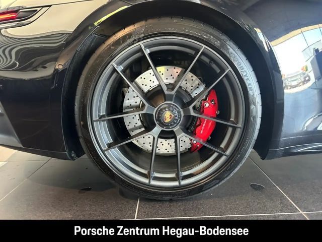 Porsche 992 Cabrio Carrera GTS