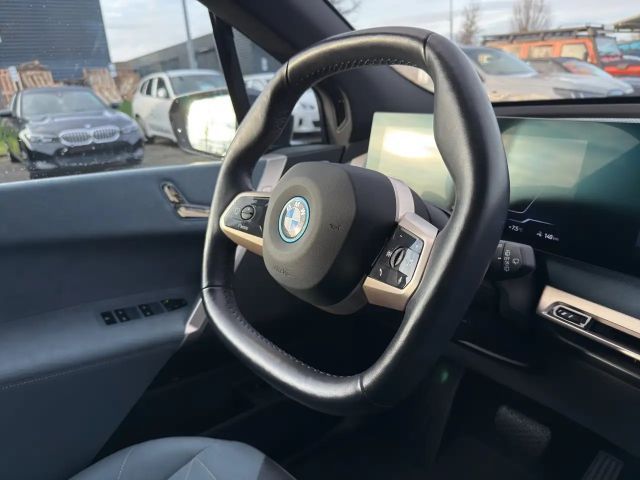 BMW iX xDrive50
