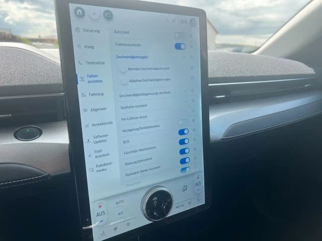 Ford Mustang Mach-E Basis/ACC/Klima/360°RFK