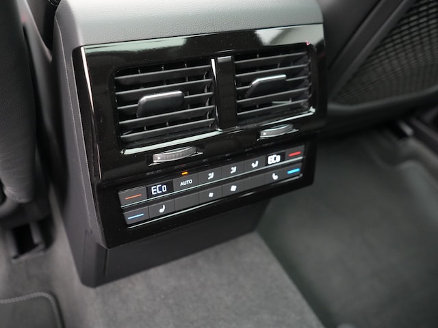 Volkswagen Touareg Touareg V6 TDI 4M R-Line STANDHZ AHK LUFT NAC