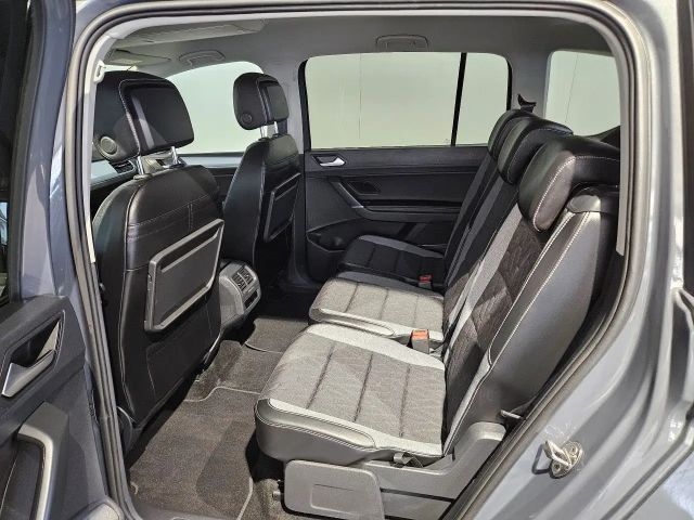 Volkswagen Touran 1.5 TSI DSG