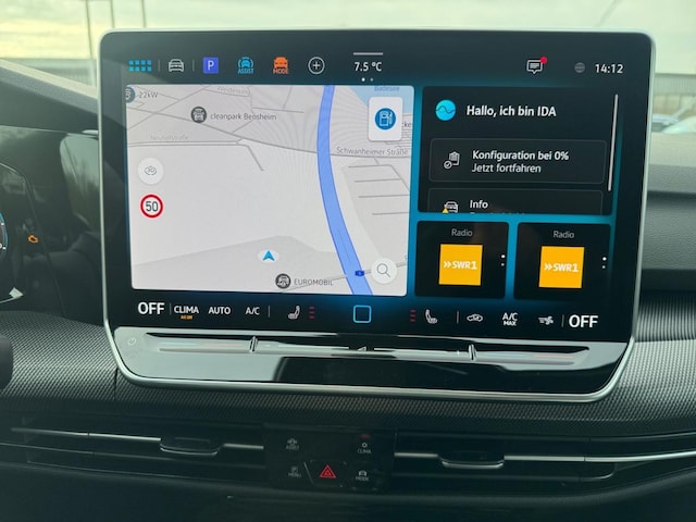 Volkswagen Golf 1.5 eTSI DSG R-Line