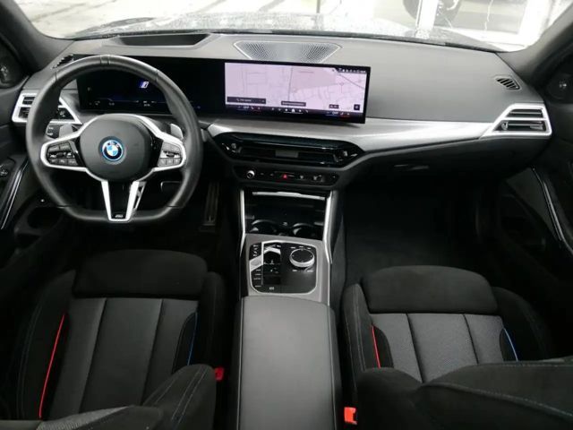 BMW 330 330e M-Sport Touring xDrive