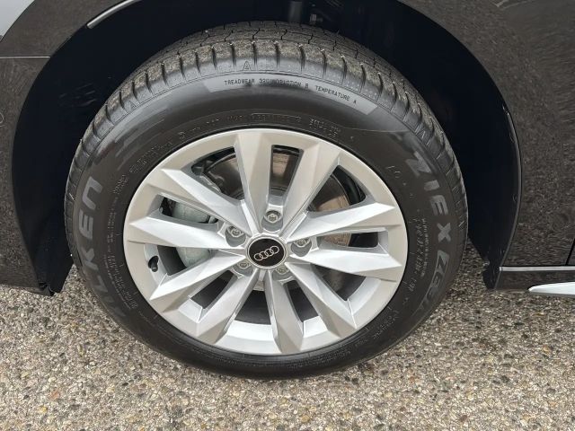 Audi A3 30 TFSI Sedan