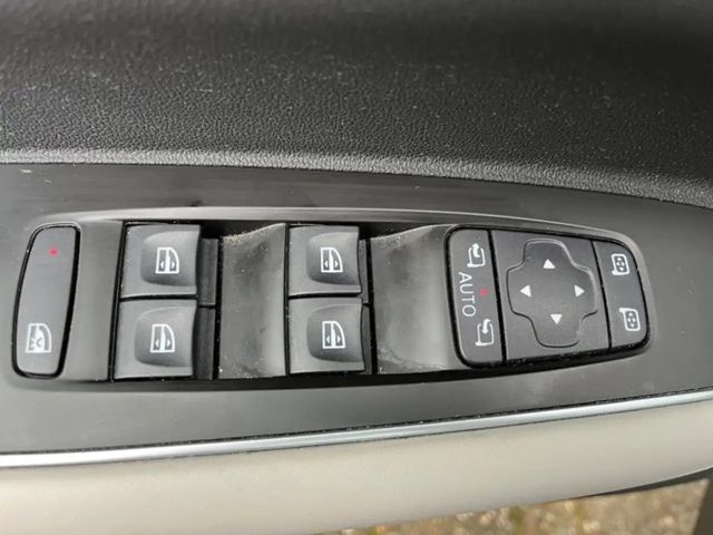 Renault Koleos Initiale Paris