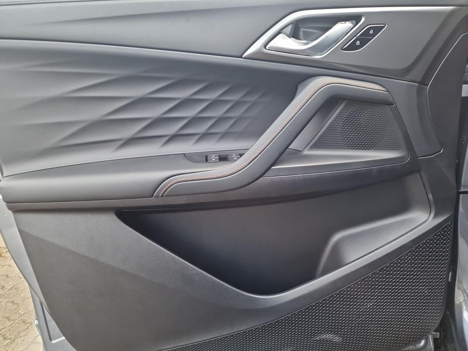 MG HS Hybrid + Lux. Finanzierungspreis ACC+AUT+LED