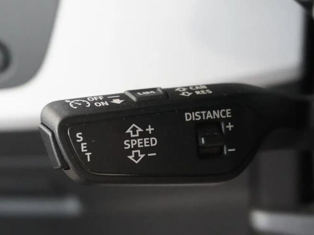 Audi A4 40 TFSI Avant Quattro S-Line