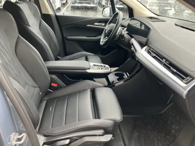 BMW 218 218d Luxury Line Sedan