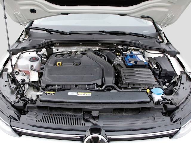 Volkswagen Golf 1.5 eTSI Golf VIII Style