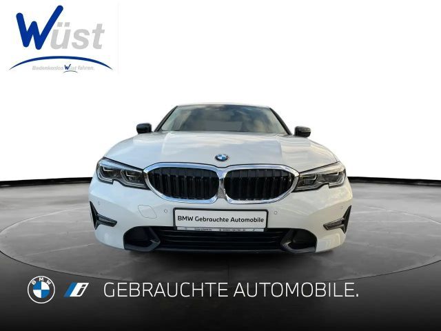 BMW 320 320e Sedan Sport Line