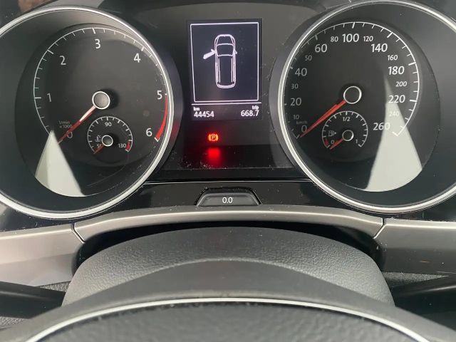 Volkswagen Touran DSG