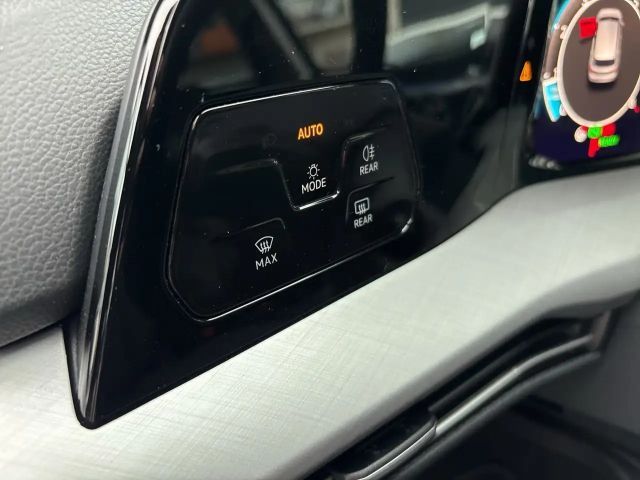 Volkswagen Golf DSG Life