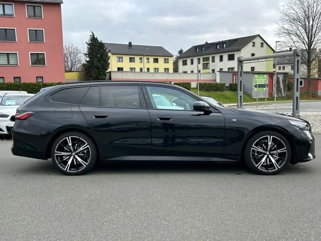 BMW 520 520d M-Sport Touring