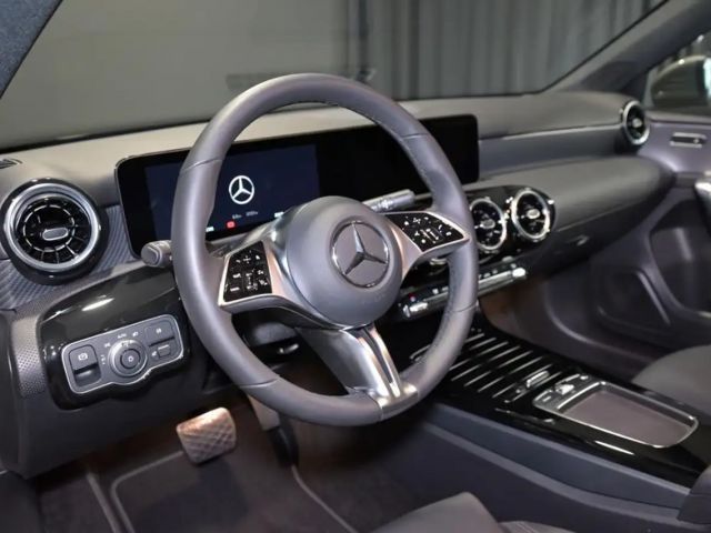 Mercedes-Benz A 180 Progressive