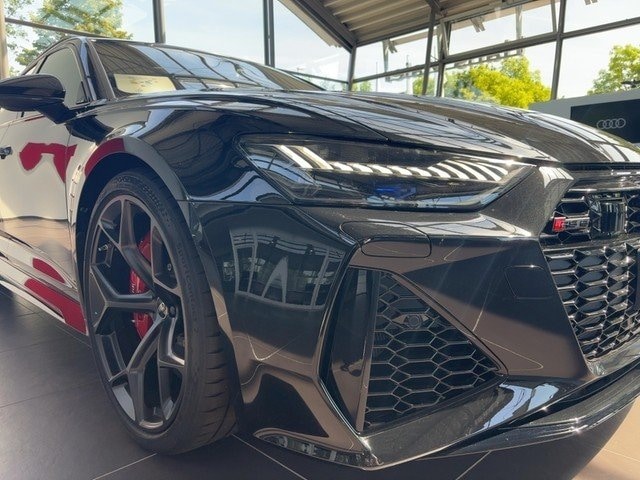 Audi A6 e-tron Avant Performance Quattro