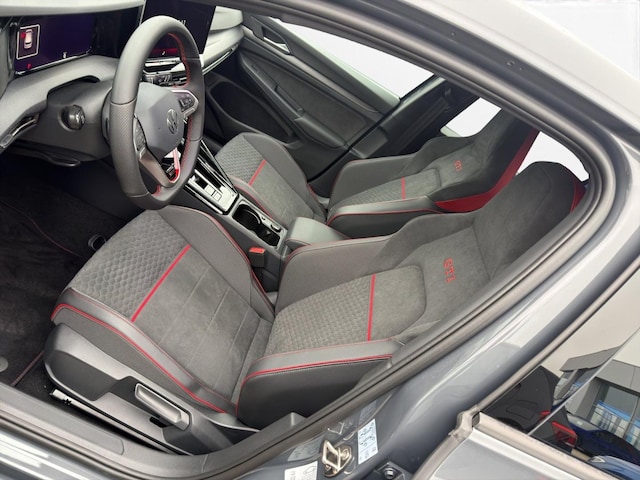 Volkswagen Golf 2.0 TSI DSG Golf VIII