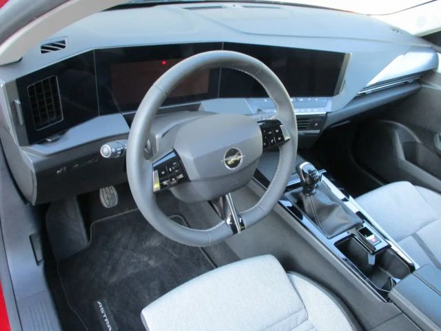 Opel Astra Elegance Sports Tourer