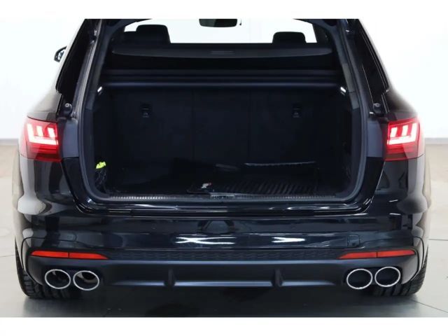 Audi S4 Avant Quattro