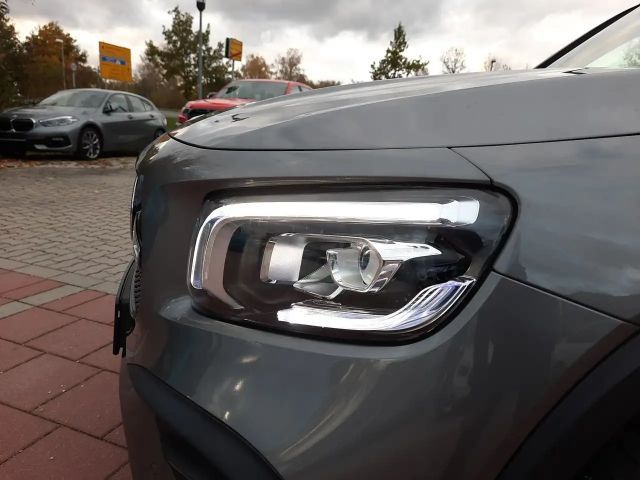 Mercedes-Benz GLB 200 AMG Line