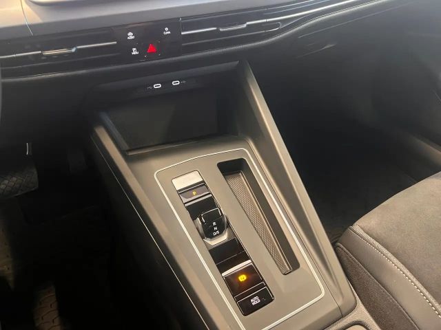 Volkswagen Golf DSG Life Variant