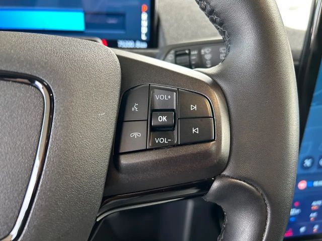 Ford Mustang Mach-E Basis mit 2-Zonen Klimaautm.