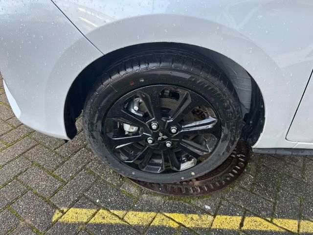 Mitsubishi Space Star Star