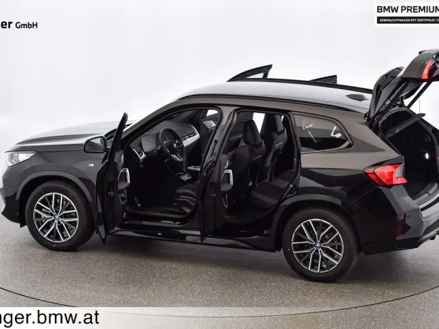 BMW iX1 xDrive30