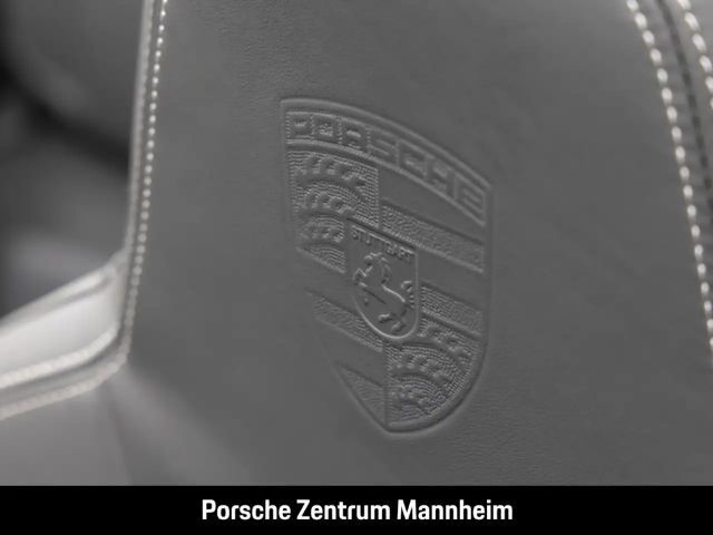 Porsche 992 Cabrio Carrera