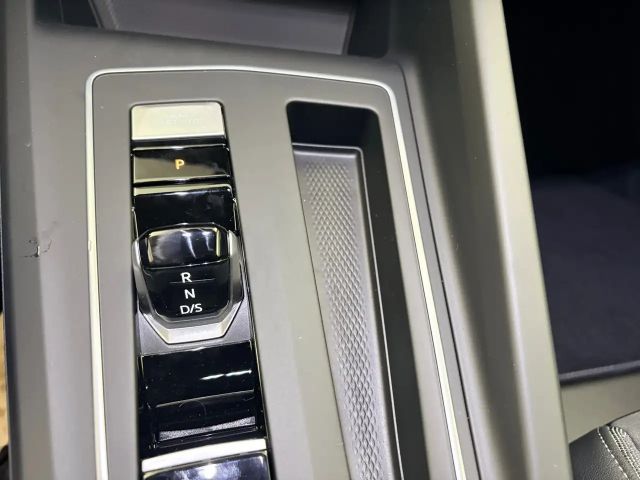 Volkswagen Golf Business DSG Variant