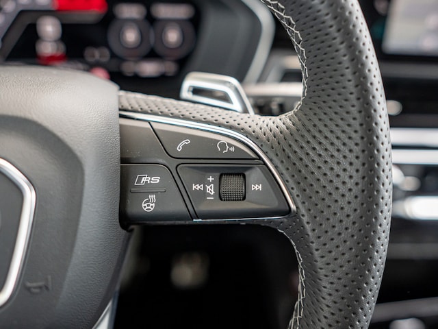 Audi RS4 Avant Quattro