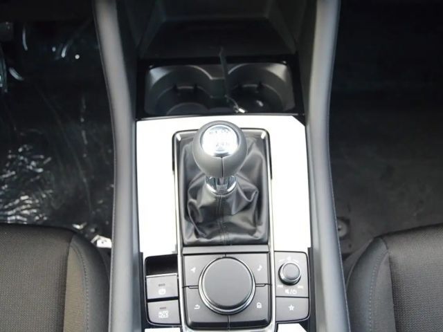 Mazda 3 Benzin 140PS 6GS Centre-Line Navi PDC SHZ