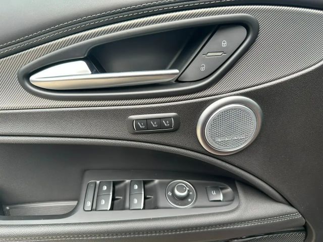 Alfa Romeo Stelvio Q4 Veloce