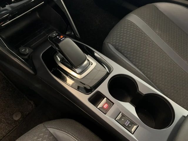 Peugeot E-2008 Allure Pack