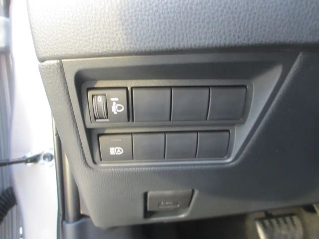 Mazda 2 Mazda2 Hybrid Centre Line