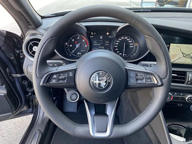 Alfa Romeo Giulia AT8 AWD Q4 TI