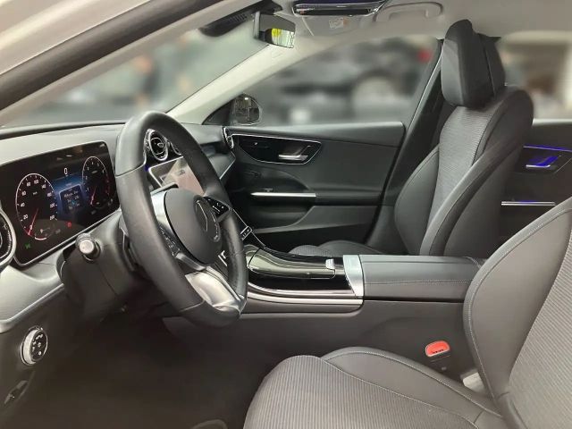 Mercedes-Benz C 180 Sedan