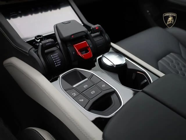 Lamborghini Urus SE MY25 I 23" I AHK I B&O I PANO