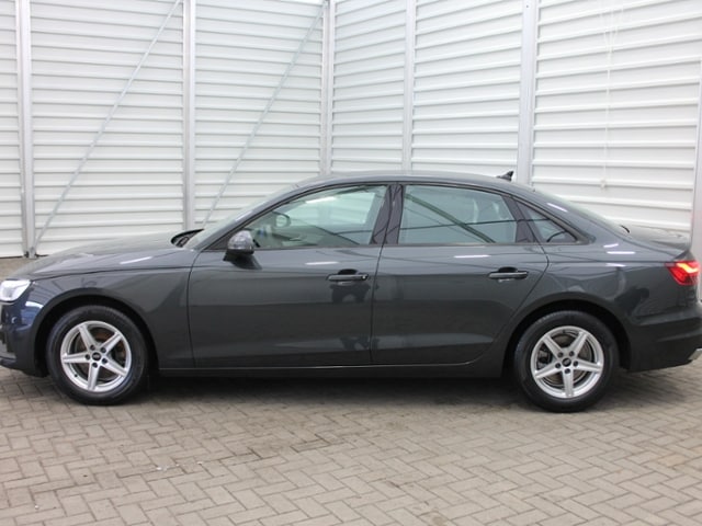 Audi A4 30 TDI S-Tronic Sedan
