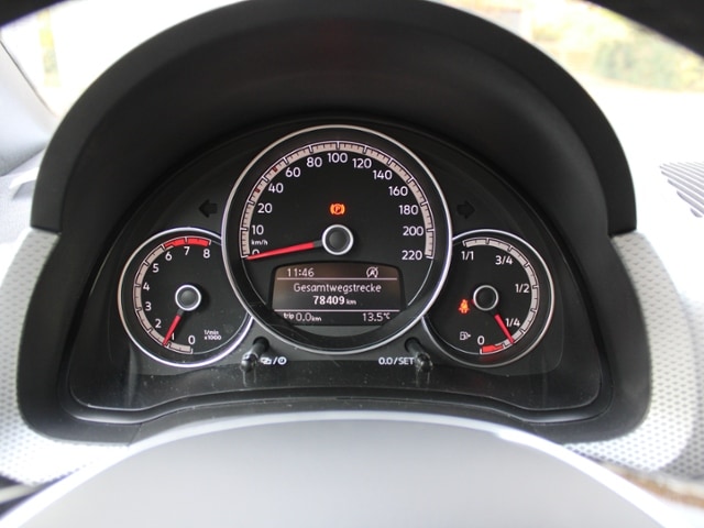 Volkswagen up! Active